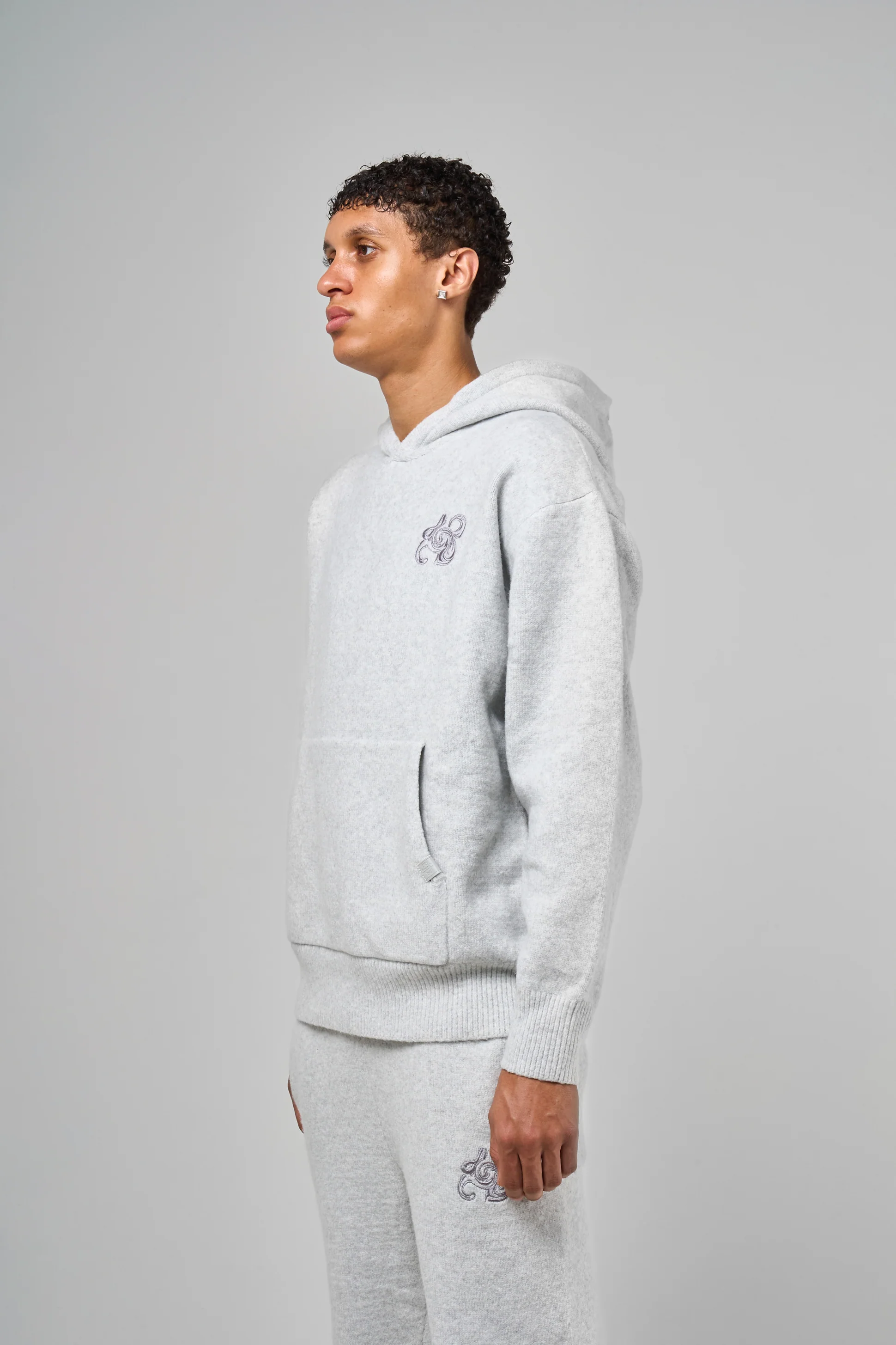 Amos Grey Knitted Hoodie - Image 4