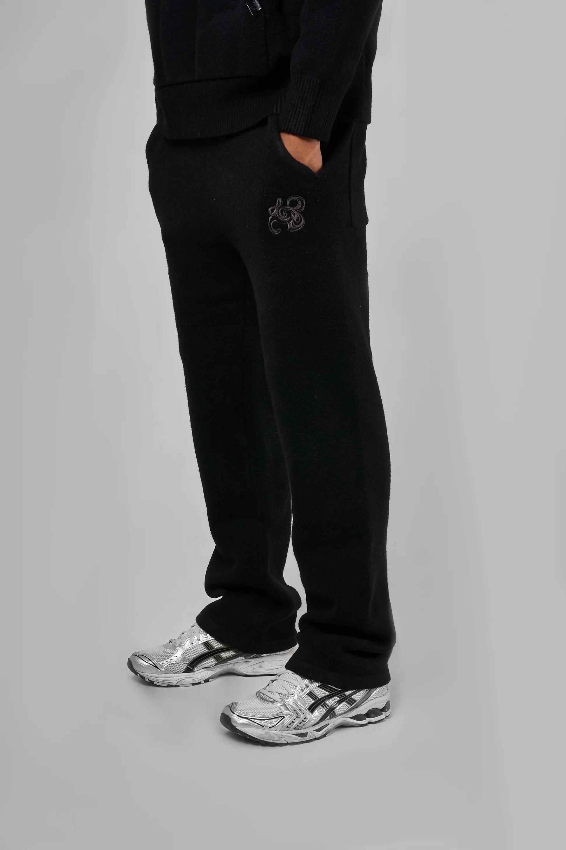 Amos Black Knitted Jogger - Image 2