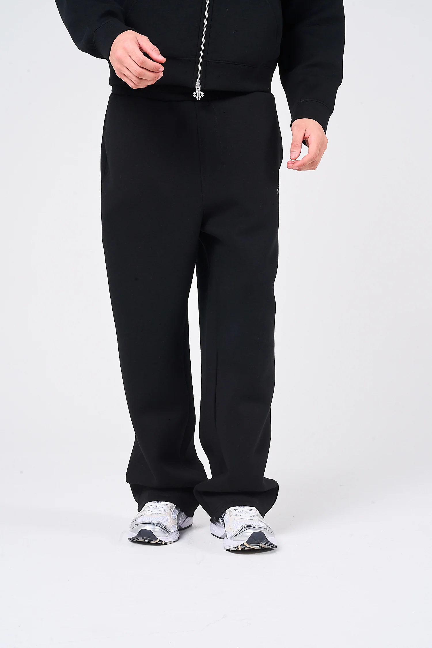 Atelier Black Scuba Jogger - Image 4