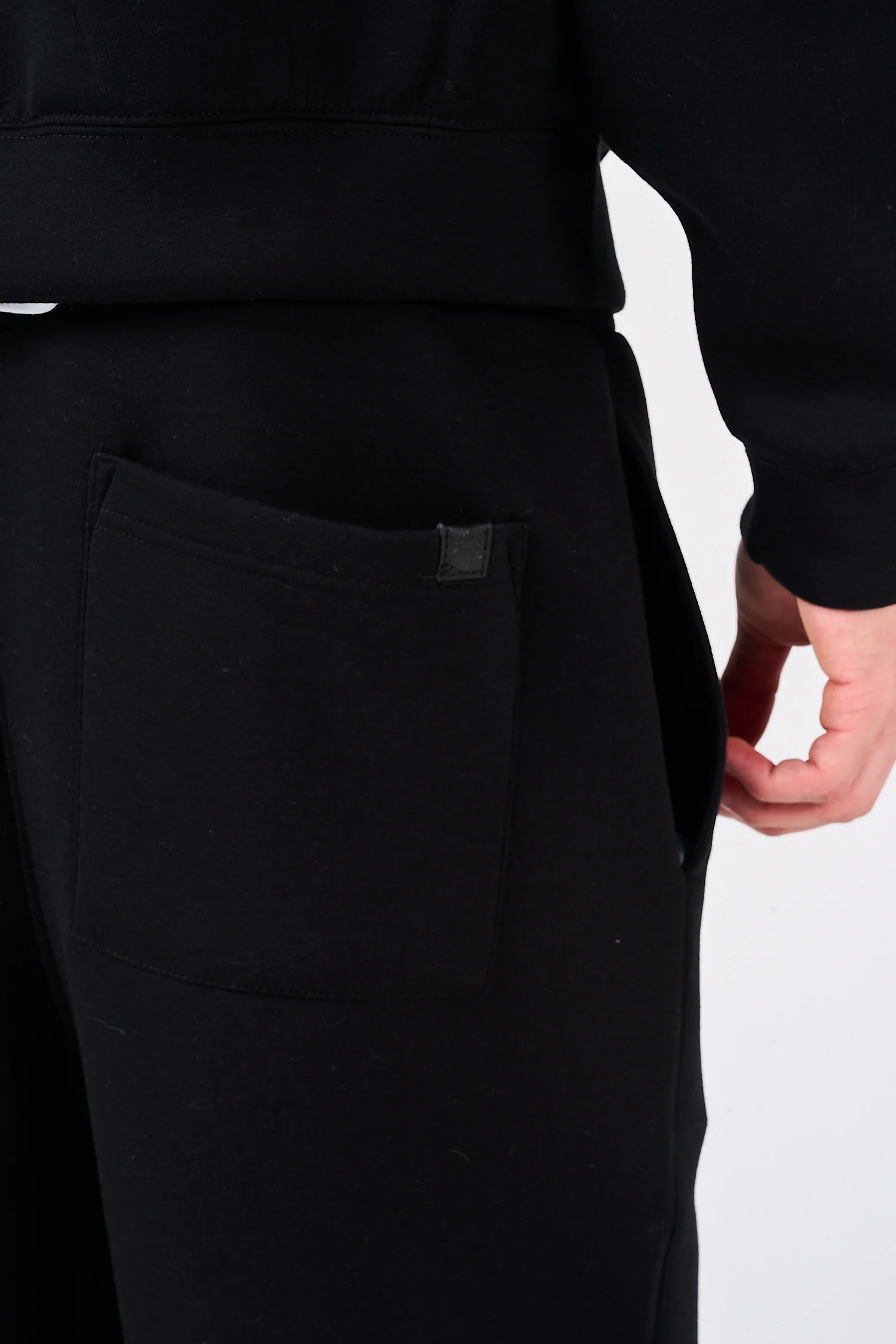 Atelier Black Scuba Jogger - Image 9