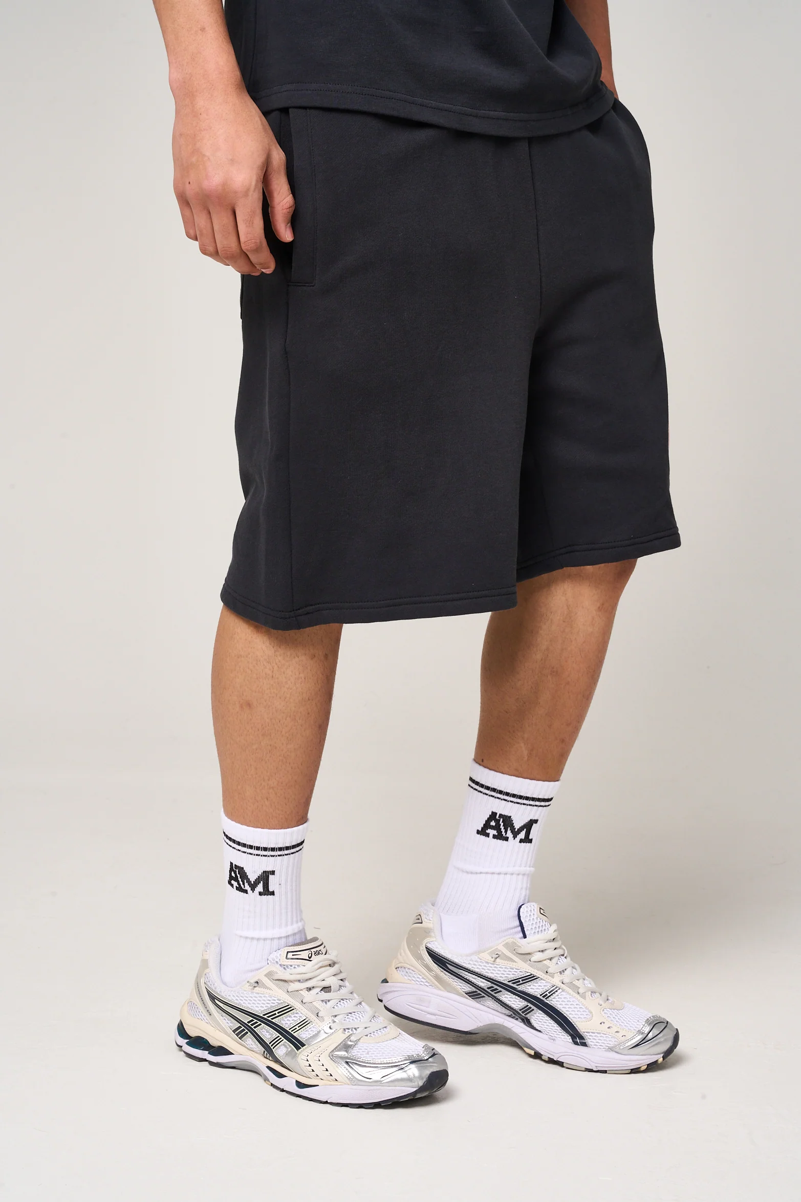 Fares Logo Embroidery Shorts Black - Image 4
