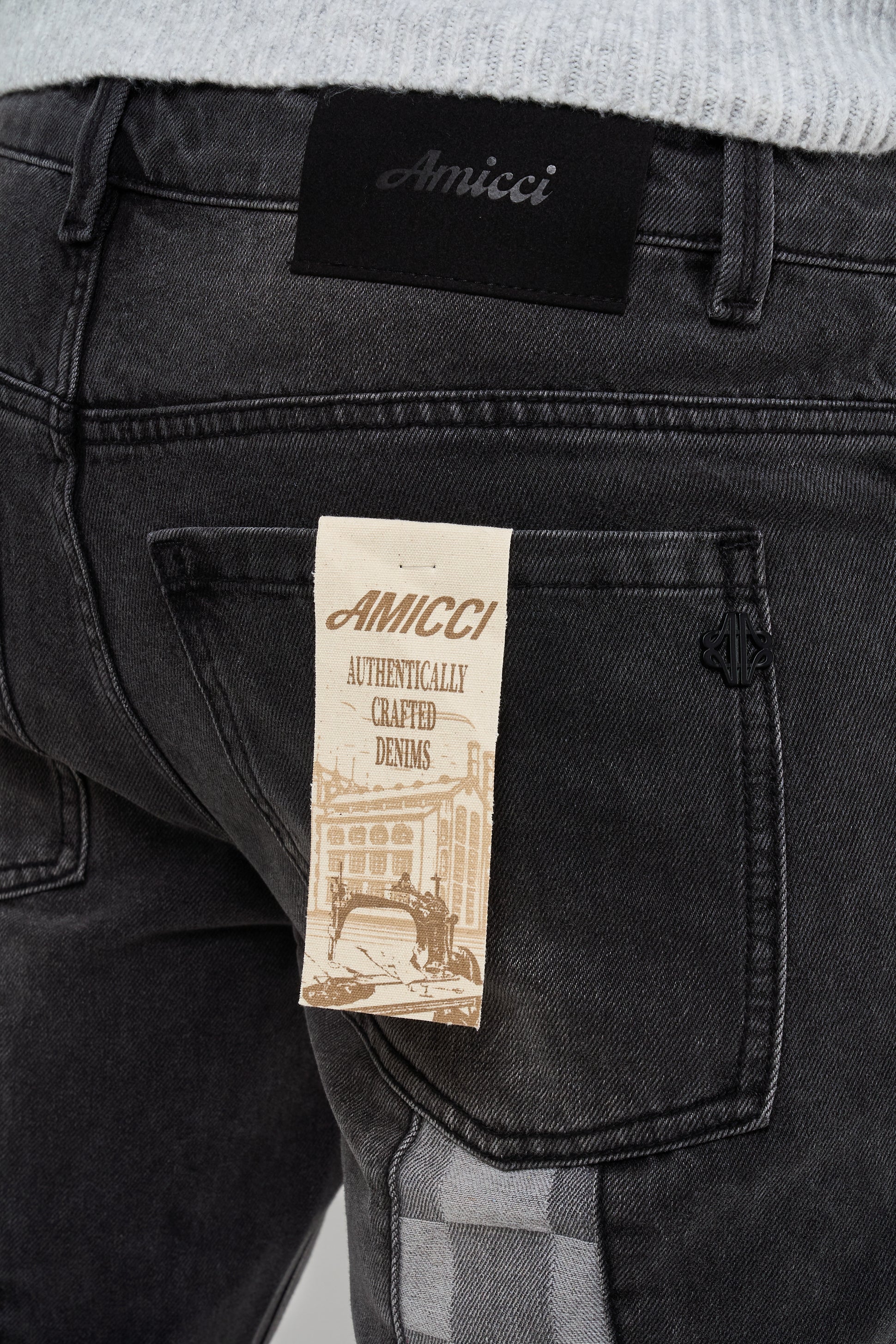 Givona Black Flare Jean - Image 9