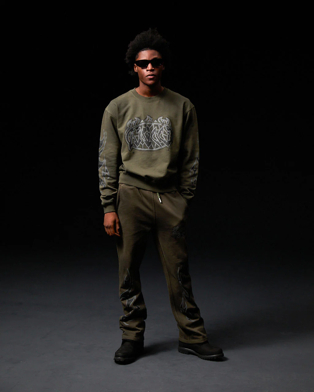 Honova Graphic Crewneck Green - Image 5