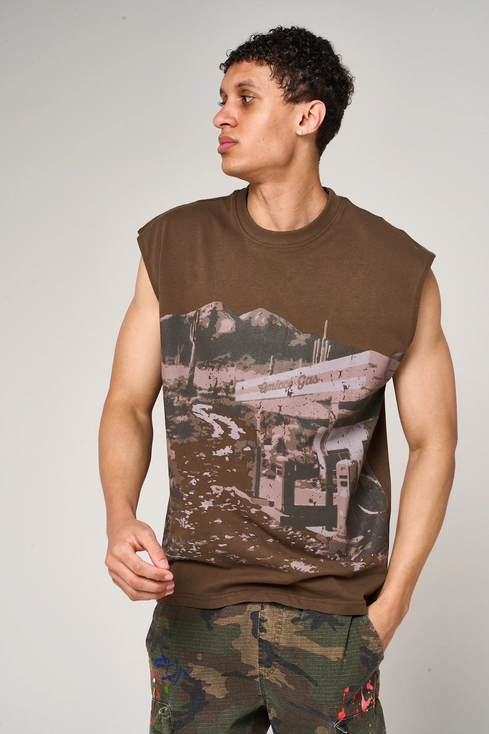 Junction Sleeveless Graphic T - Image 3