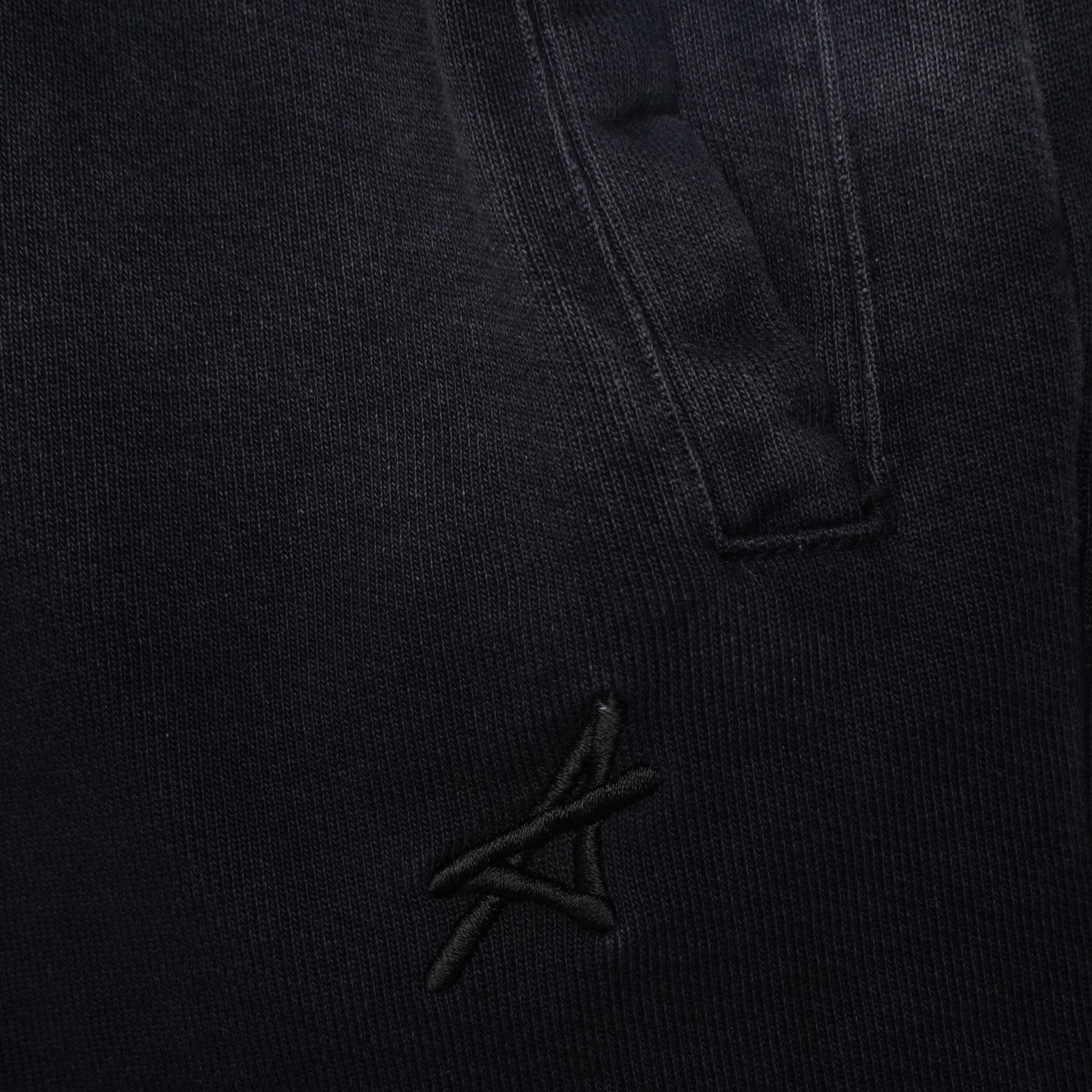 Levanto Washed Black Shorts - Image 6