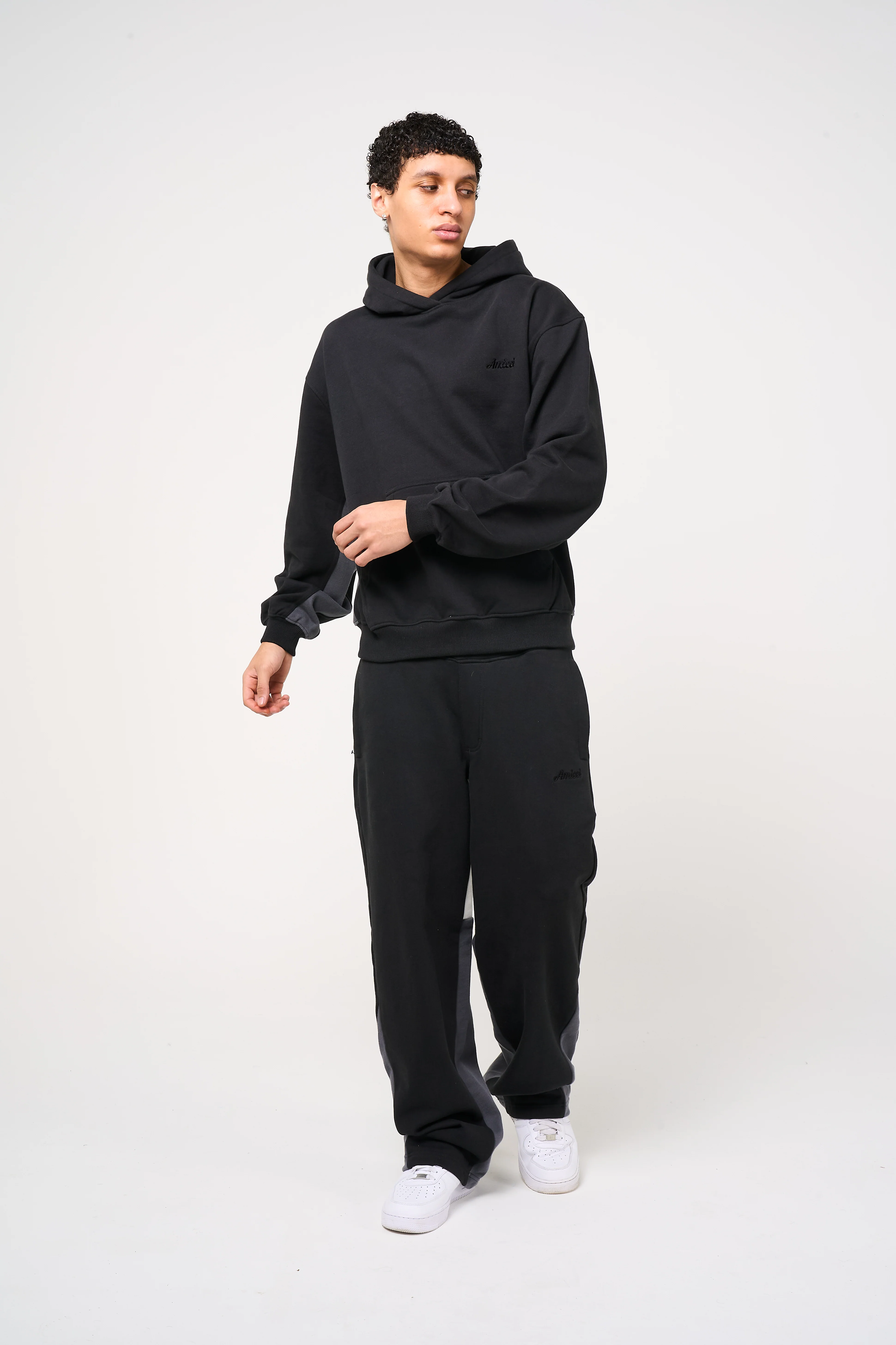Modena Hoodie Black - Image 4