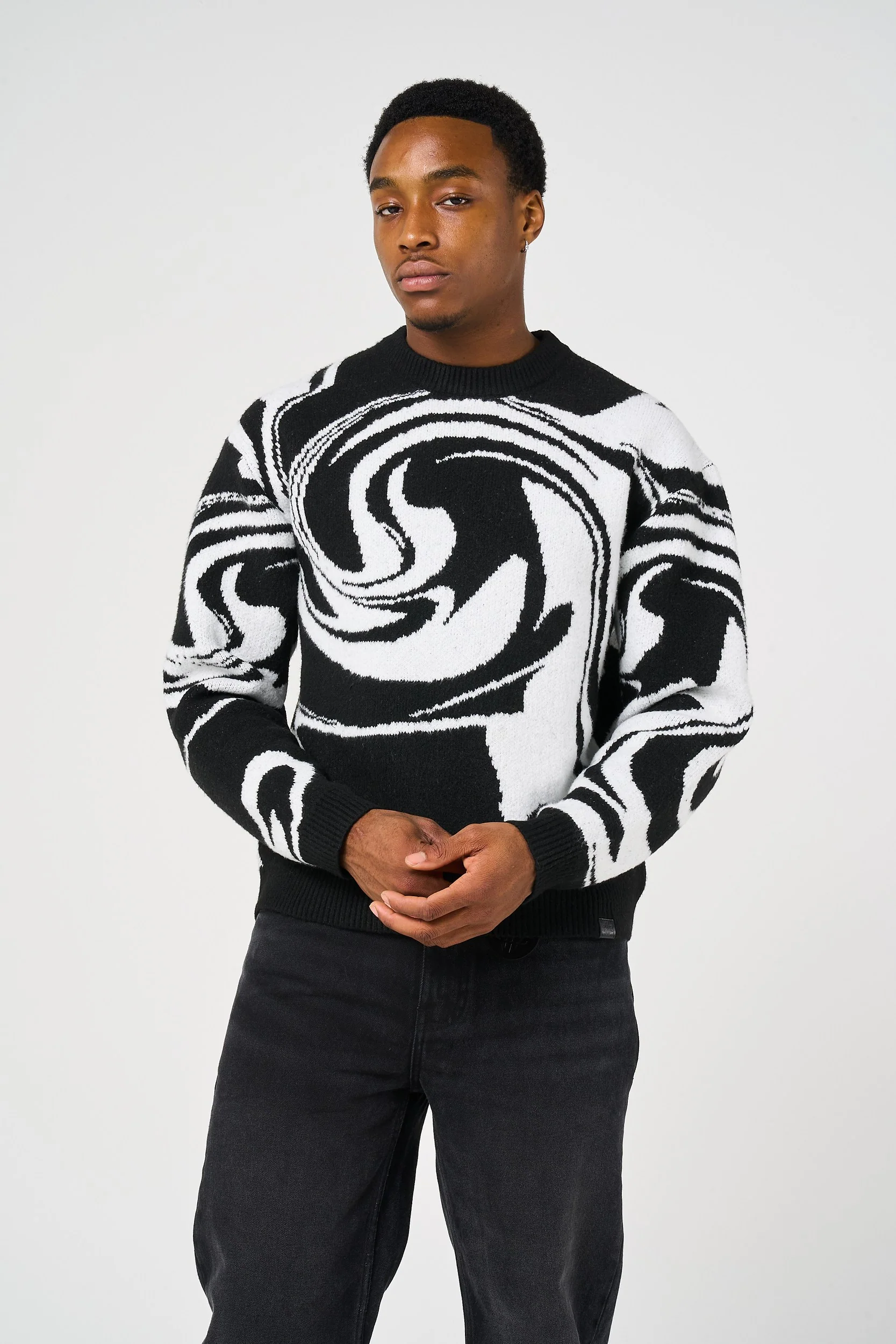 Pierce Black Knitted Sweatshirt - Image 4