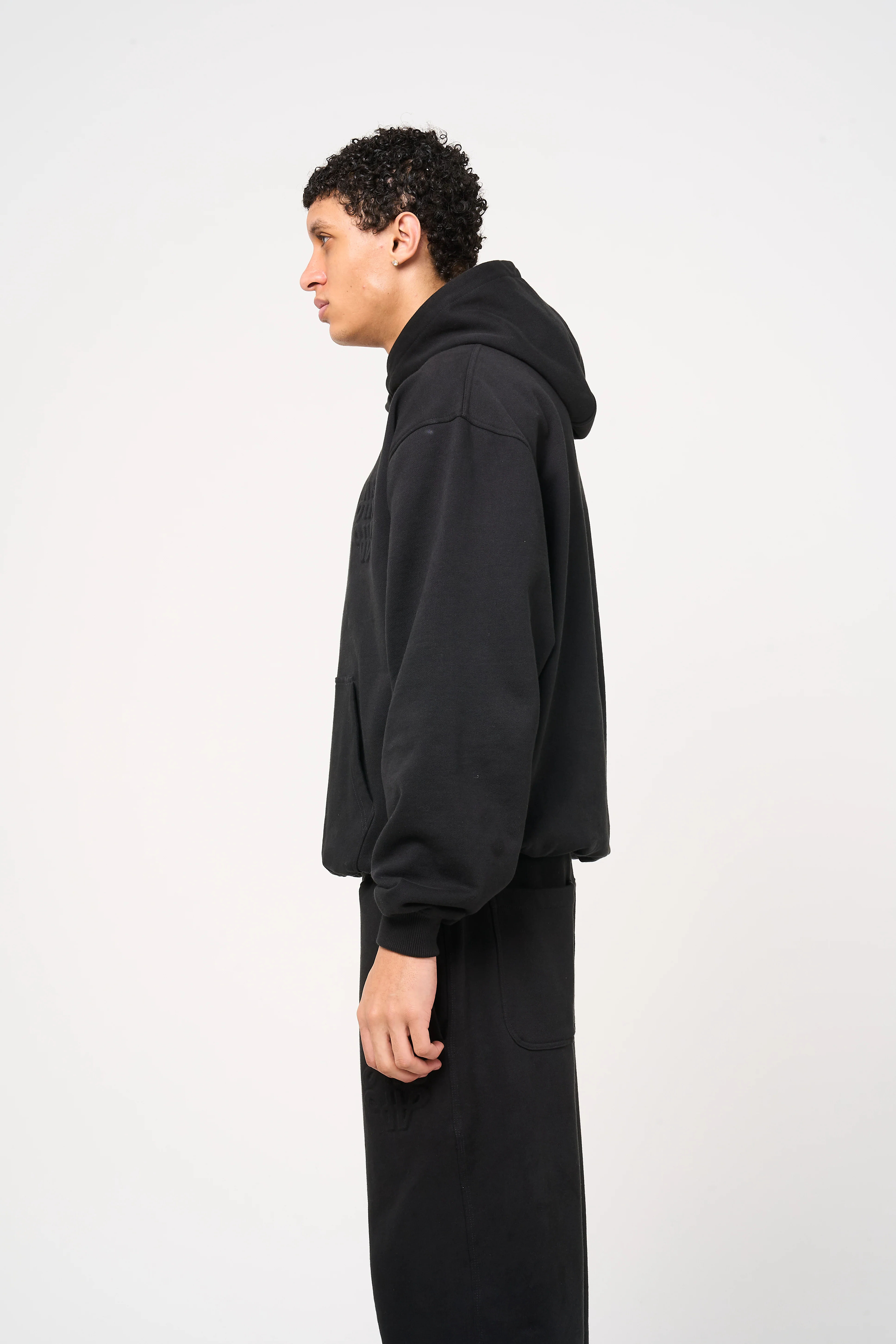 Reyes Emblem Logo Hoodie Black - Image 5
