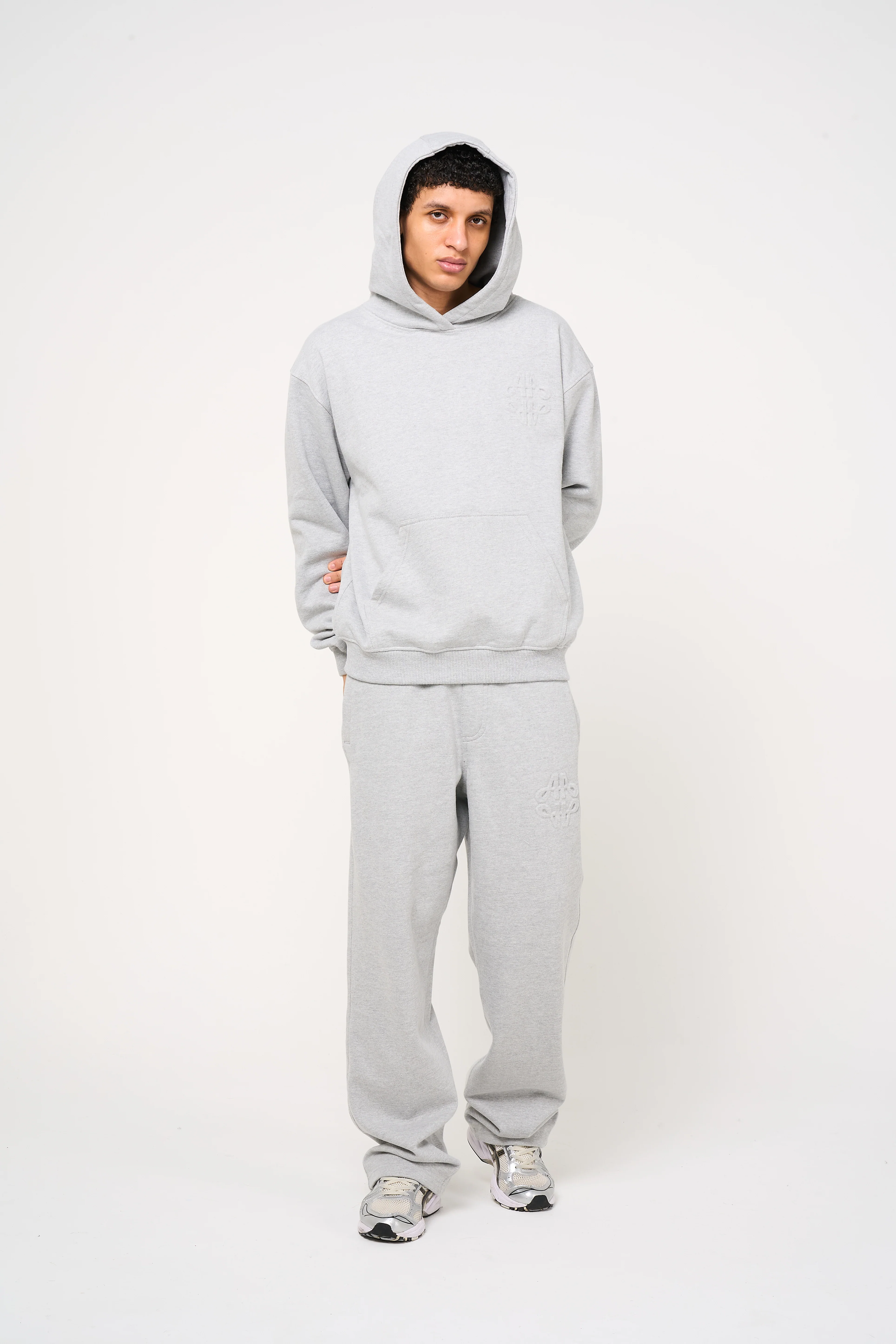 Reyes Emblem Logo Hoodie Grey - Image 6