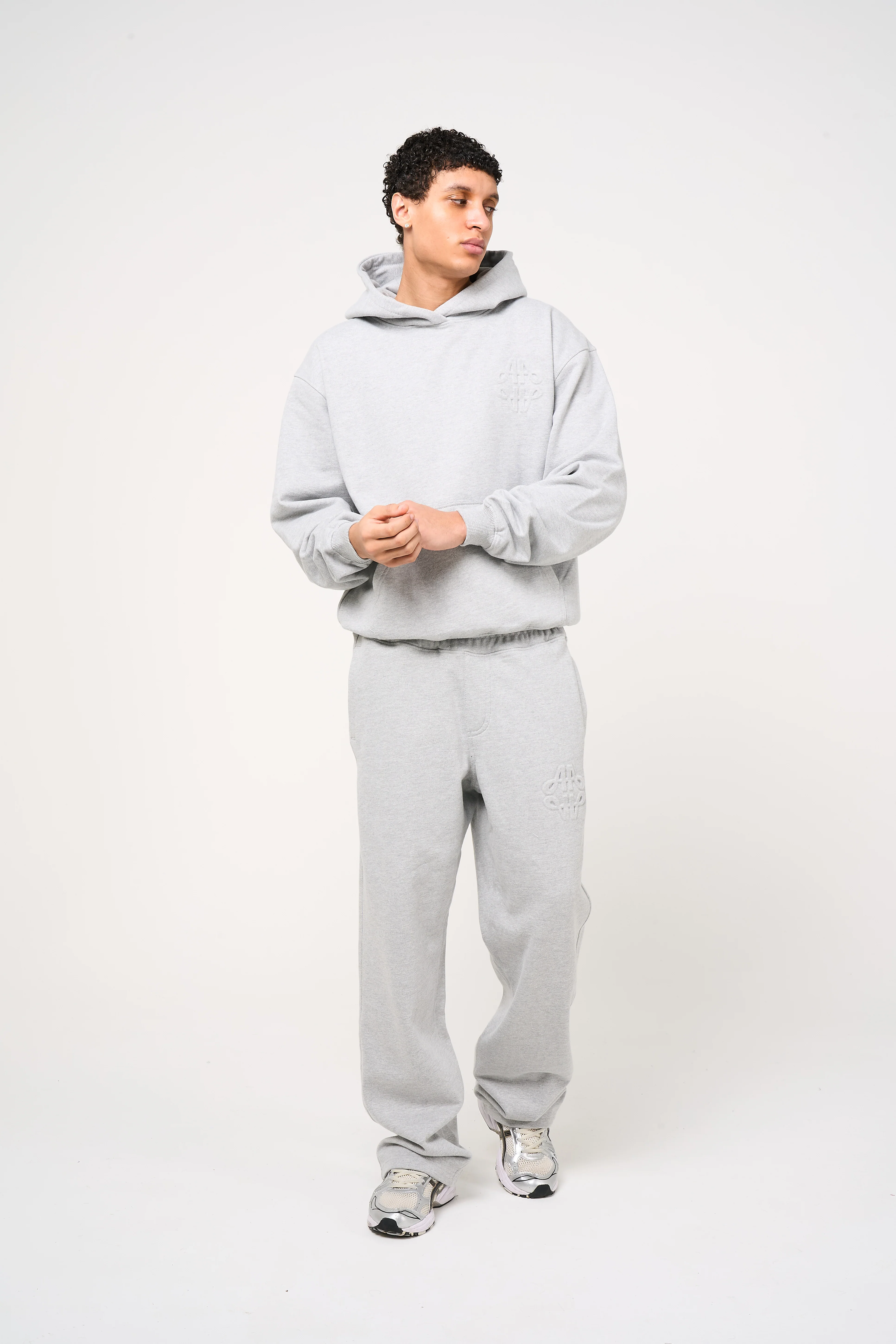 Reyes Emblem Logo Jogger Grey - Image 4