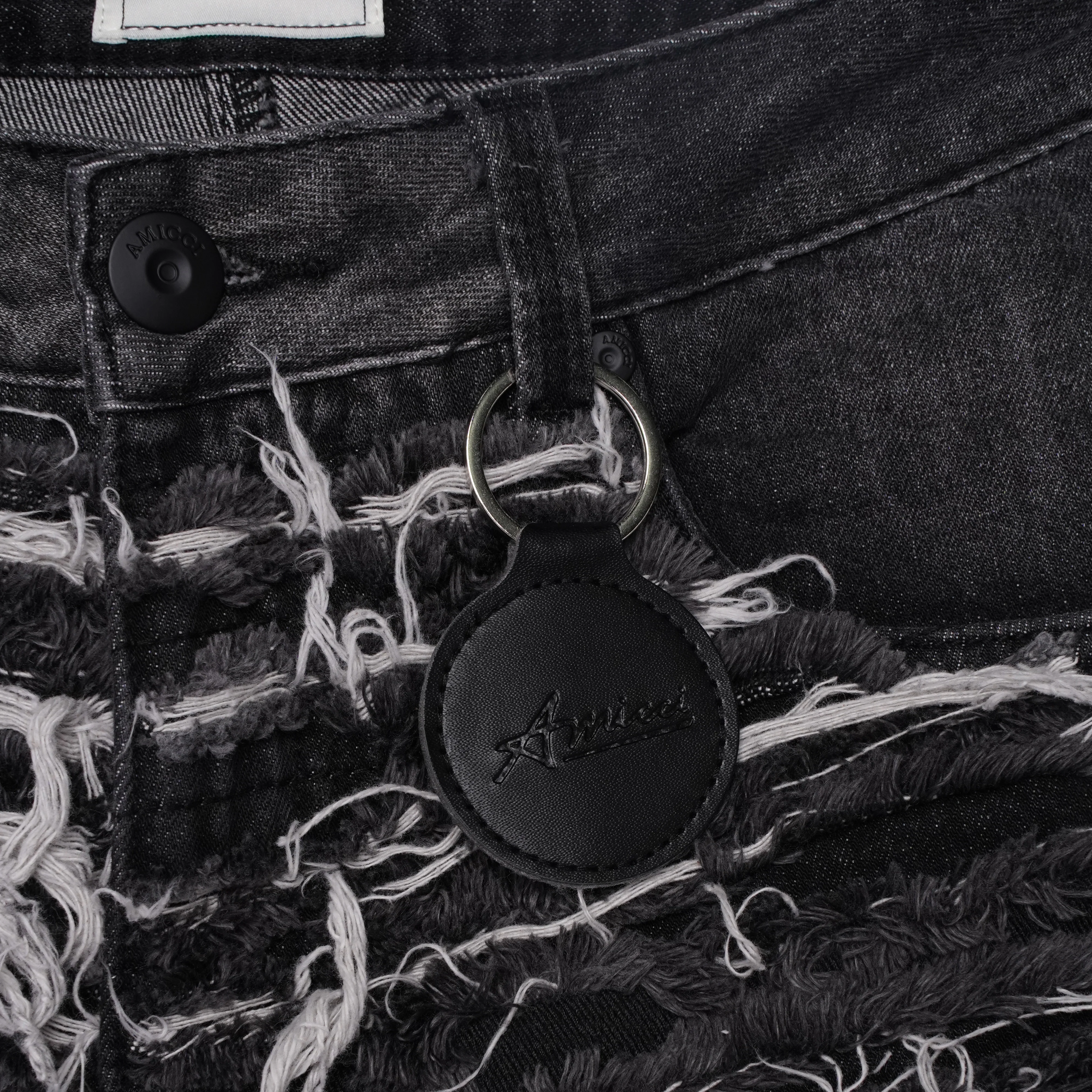 Sassari Frayed Black Denim Shorts - Image 7