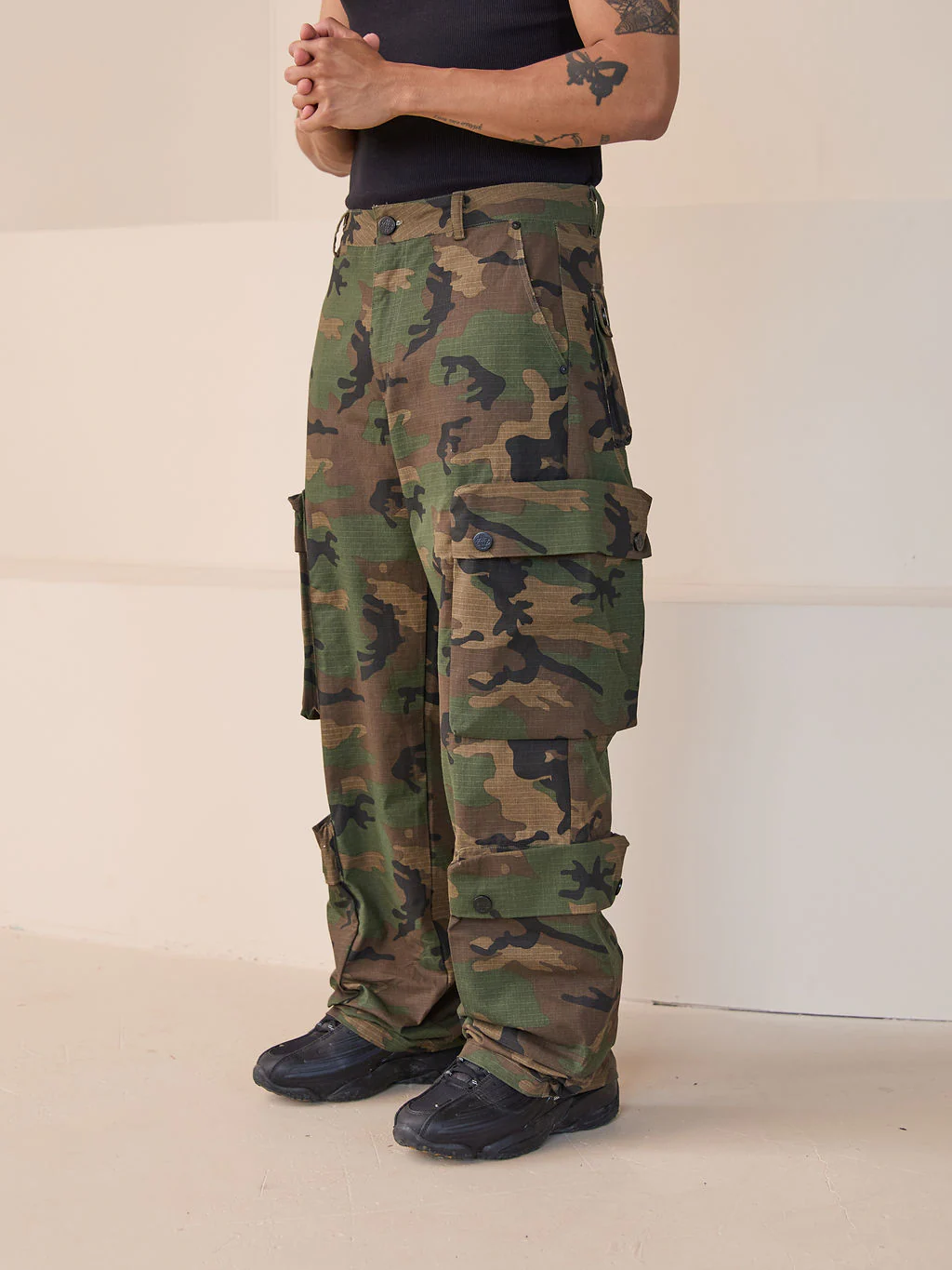 Tabor Green Cargo Camo Pants - Image 5