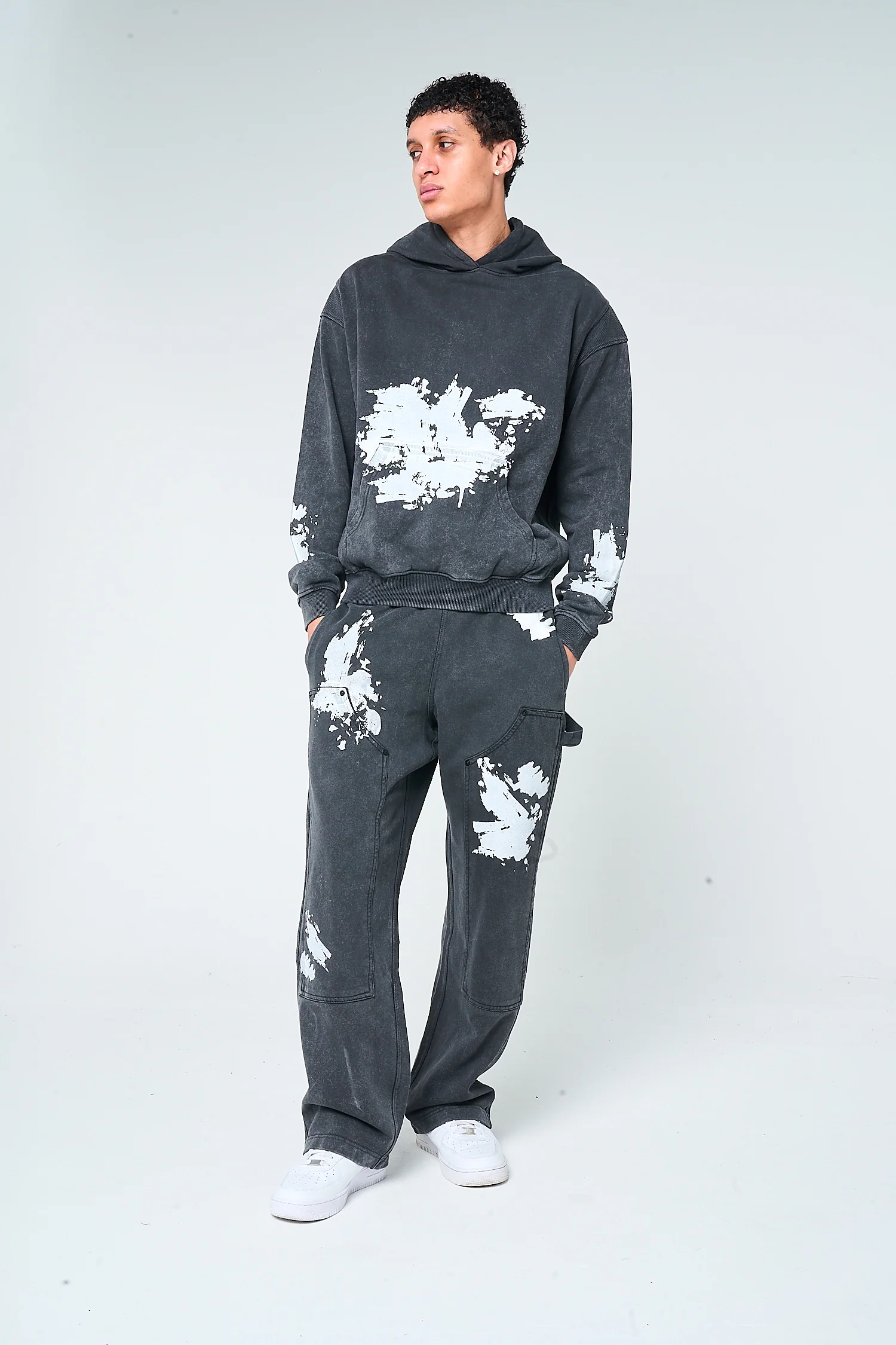 Troyes Carpenter Logo Joggers - Image 7